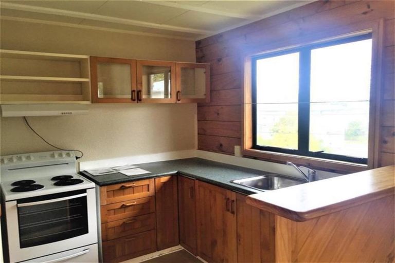 Photo of property in 71 Glenview Road, Glen Eden, Auckland, 0602