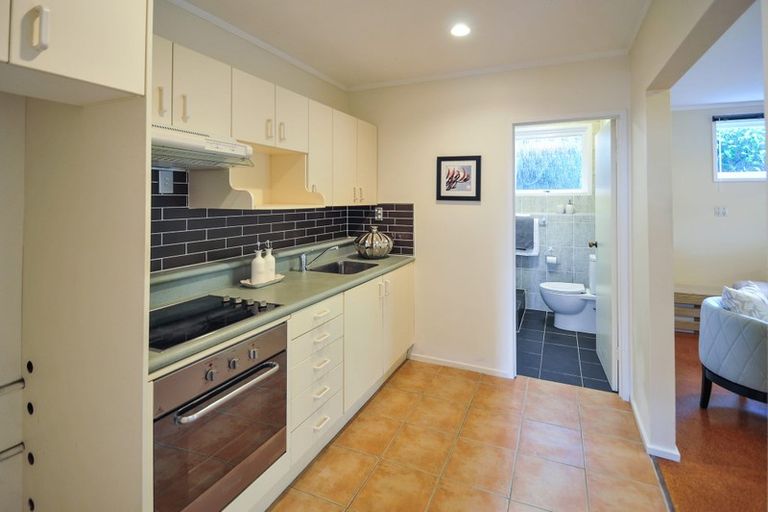 Photo of property in 105 Selwyn Crescent, Forrest Hill, Auckland, 0620