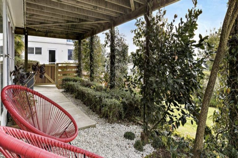 Photo of property in 6a Piccadilly Circus, Snells Beach, 0920