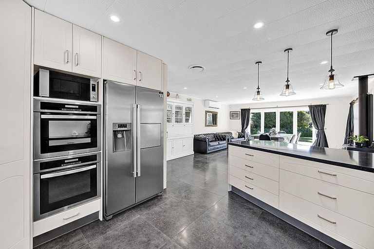 Photo of property in 289 Glover Road, Hawera, 4610