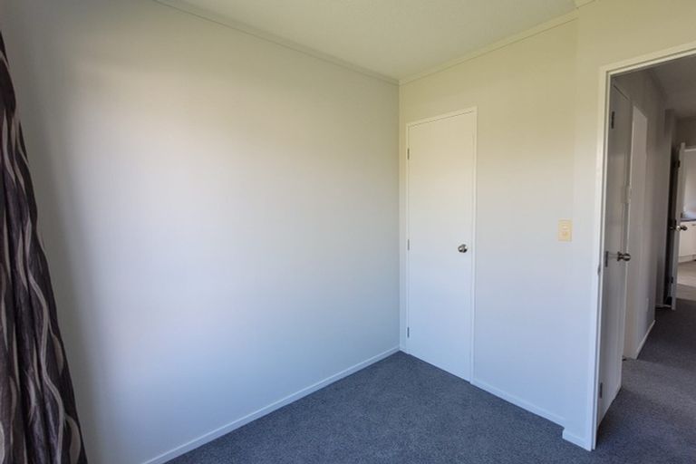 Photo of property in 22 Jasmine Grove, Maungaraki, Lower Hutt, 5010