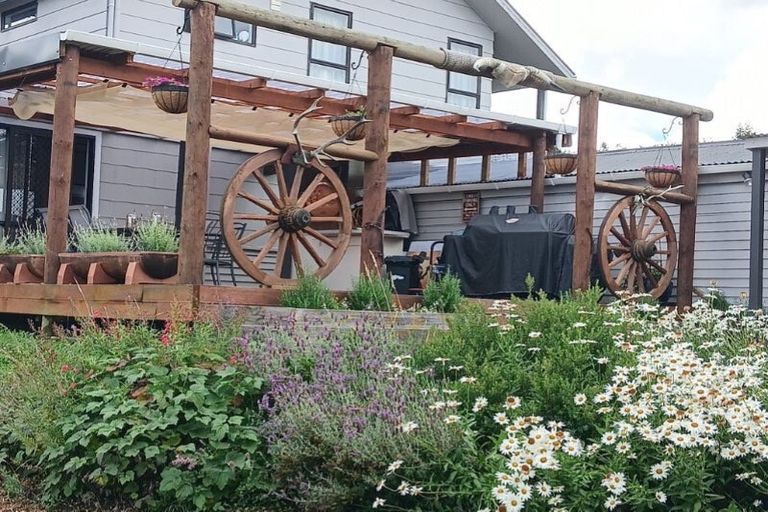 Photo of property in 94 Glengarry Road, Dannevirke, 4978