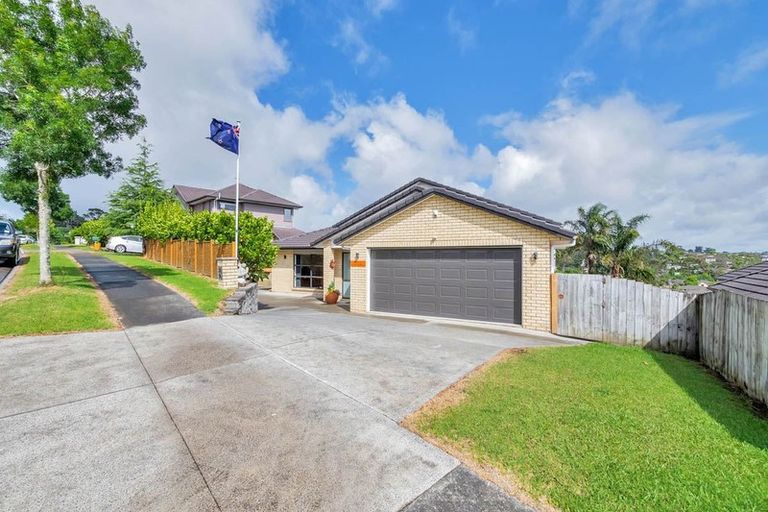 Photo of property in 15 Leafield Crescent, Henderson, Auckland, 0612