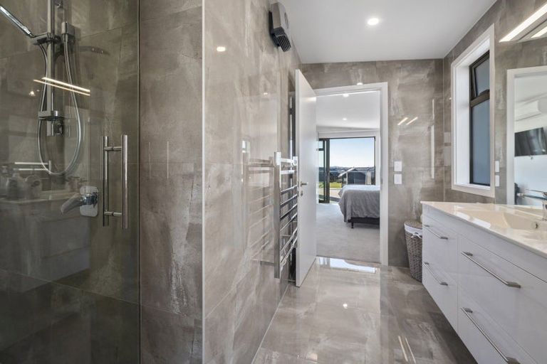 Photo of property in 30 Wai Terrace, Wharewaka, Taupo, 3330