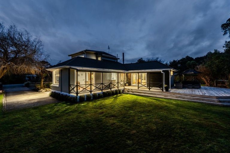 Photo of property in 10 Mahuri Road, Otatara, Invercargill, 9879