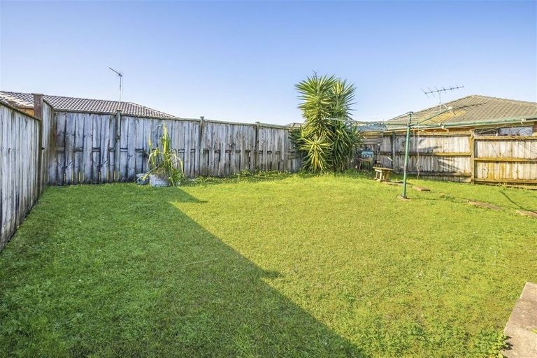 Photo of property in 4 Stellata Court, Randwick Park, Auckland, 2105