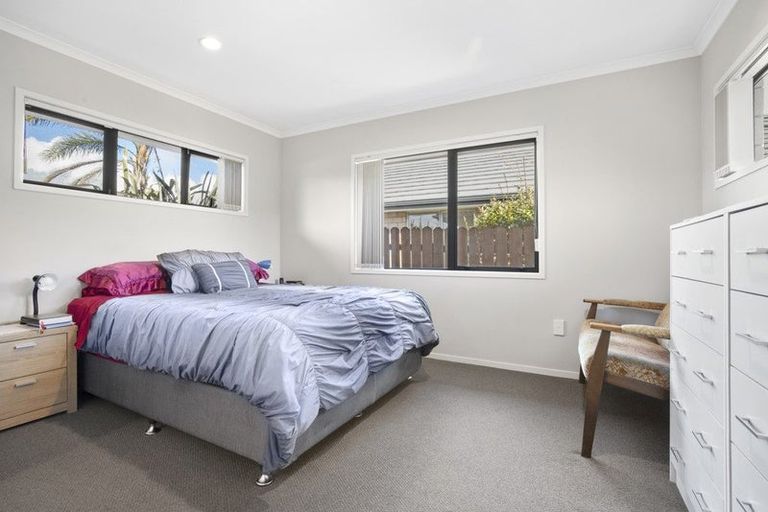 Photo of property in 102a Racecourse Road, Waiuku, 2123