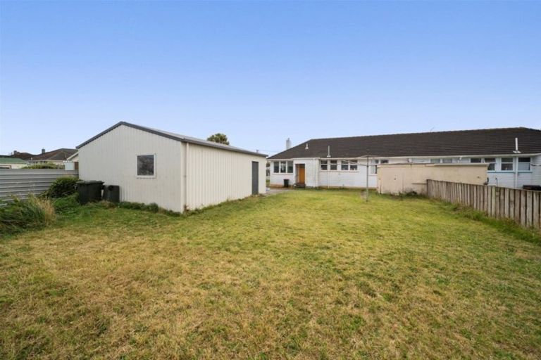 Photo of property in 14 Mclean Street, Hawera, 4610