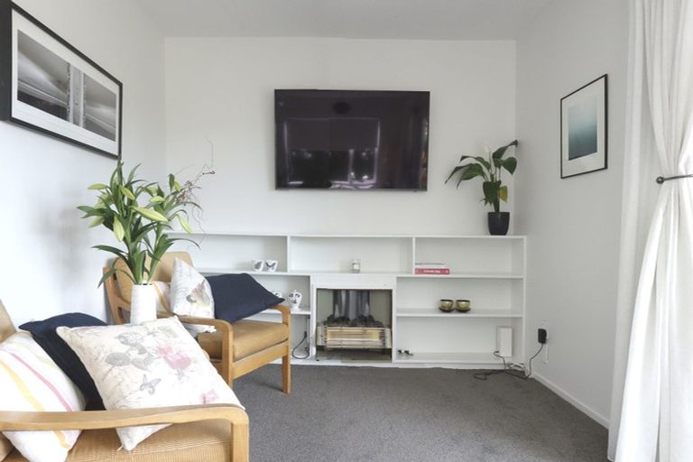Photo of property in 13a Augusta Street, Redcliffs, Christchurch, 8081
