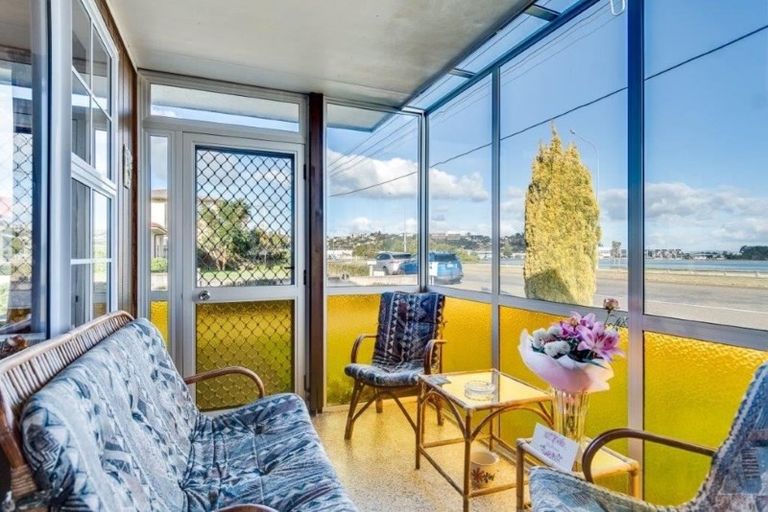 Photo of property in 1/30 Meeanee Quay, Westshore, Napier, 4110