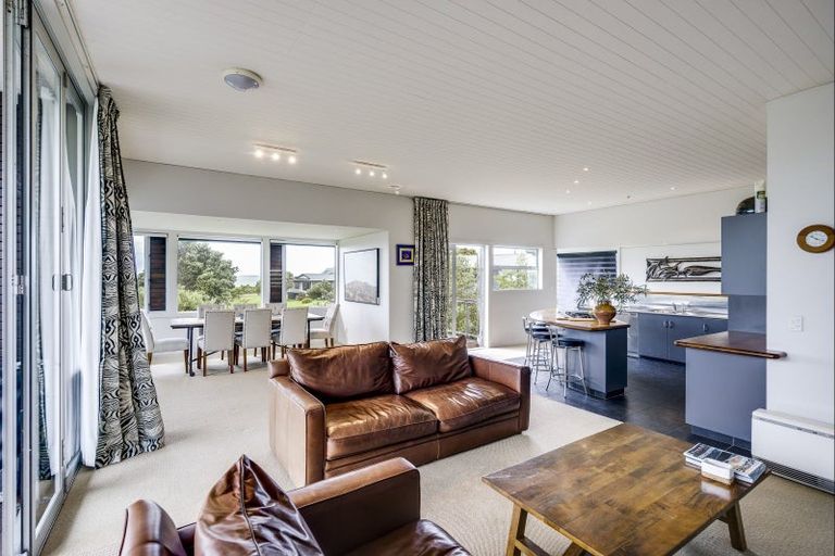 Photo of property in 100 Harper Road, Waimarama, 4294