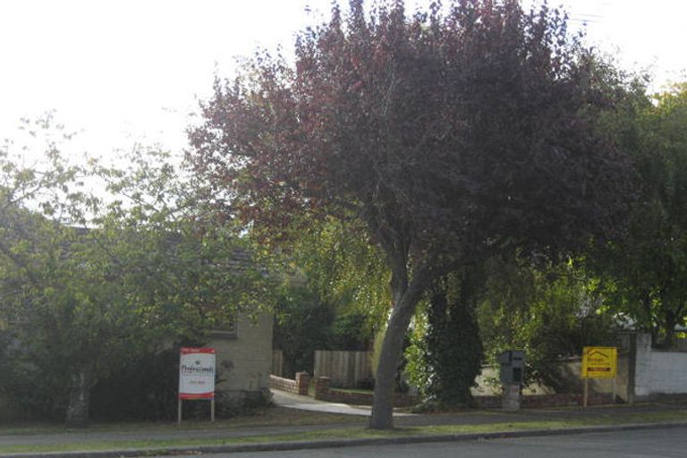 Photo of property in 2 Awamoa Road, Holmes Hill, Oamaru, 9401