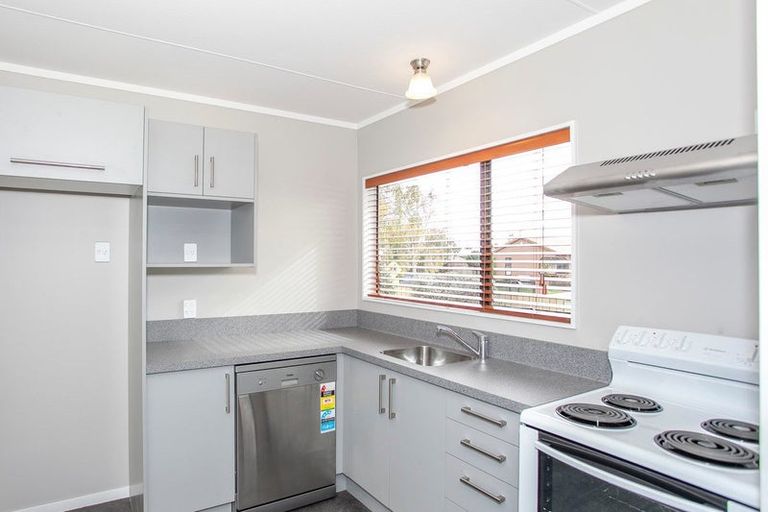 Photo of property in 62 Benmore Avenue, Cloverlea, Palmerston North, 4412