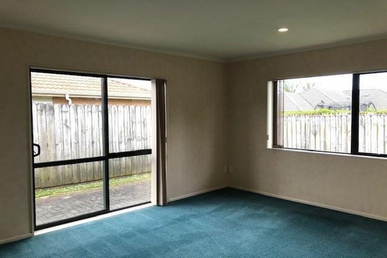 Photo of property in 19 Shankill Place, East Tamaki, Auckland, 2013