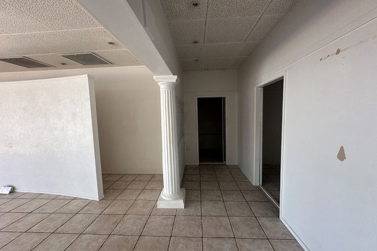 Photo of property in 160 Kitchener Road, Pukekohe, 2120