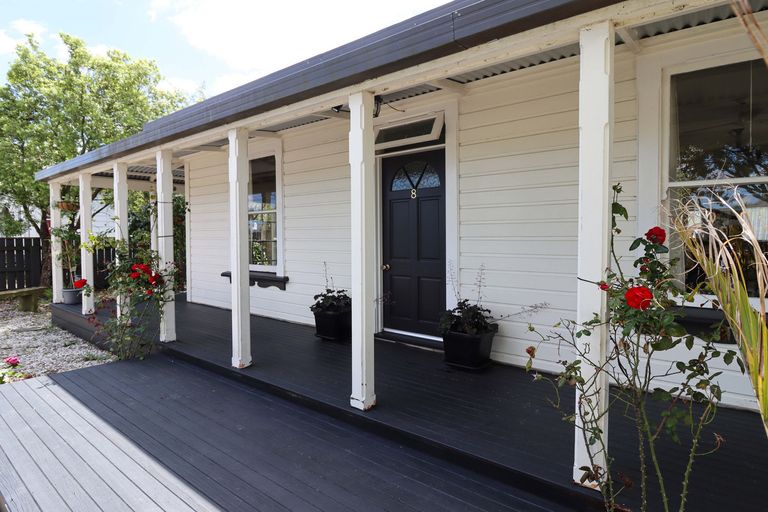 Photo of property in 8 Victoria Street, Carterton, 5713