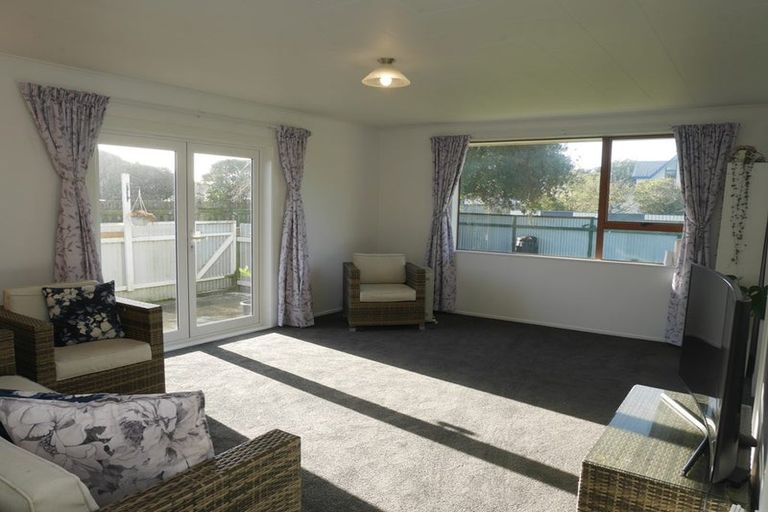 Photo of property in 62a Mazengarb Road, Paraparaumu Beach, Paraparaumu, 5032