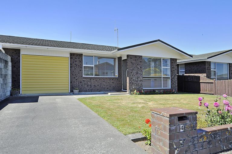 Photo of property in 4 Frederick Street, Terrace End, Palmerston North, 4410