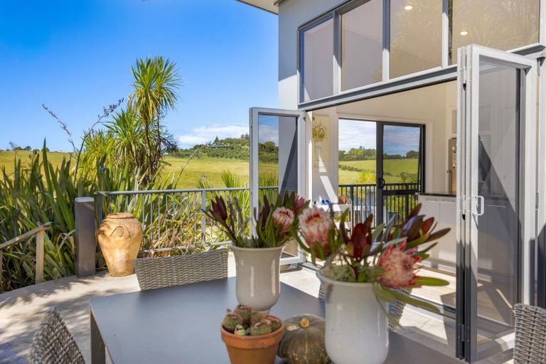 Photo of property in 128 Te Kowhai Point Road, Kerikeri, 0294