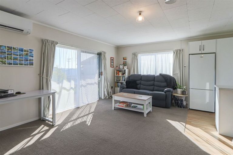 Photo of property in 17 Koromiko Street, Inglewood, 4330