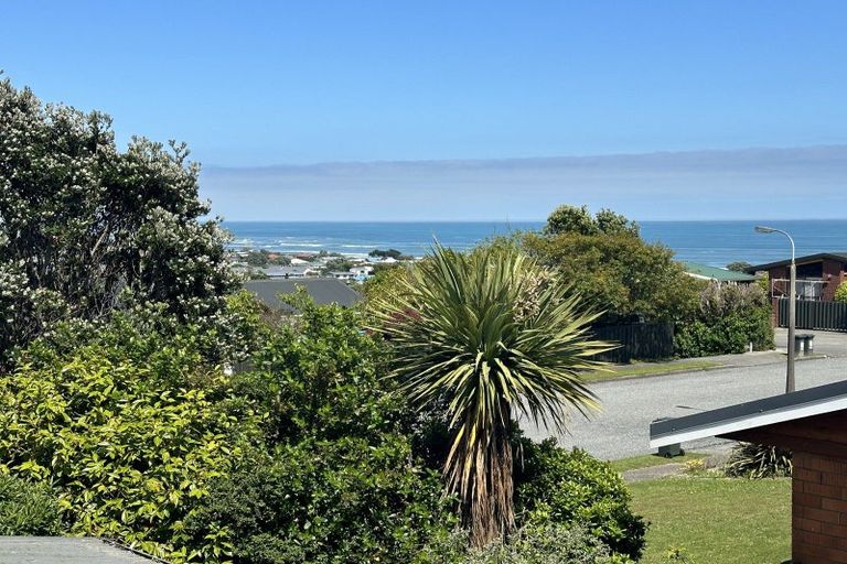 Photo of property in 24 Whitcombe Terrace, Hokitika, 7810