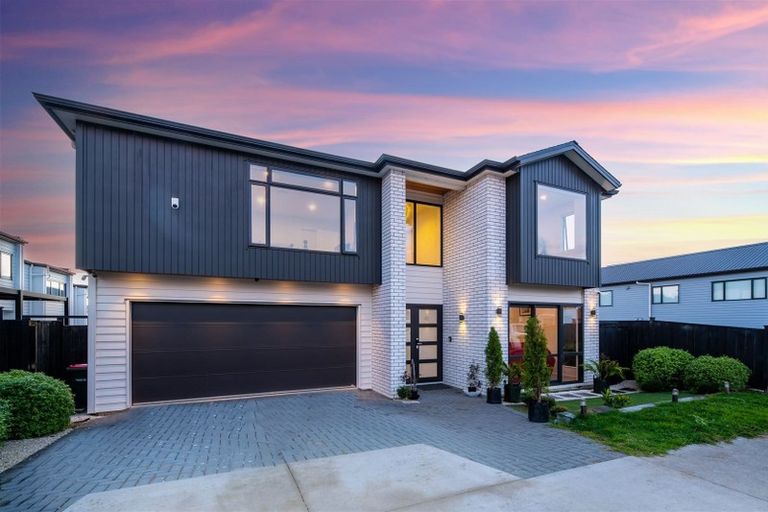 Photo of property in 13 Christella Street, Flat Bush, Auckland, 2019