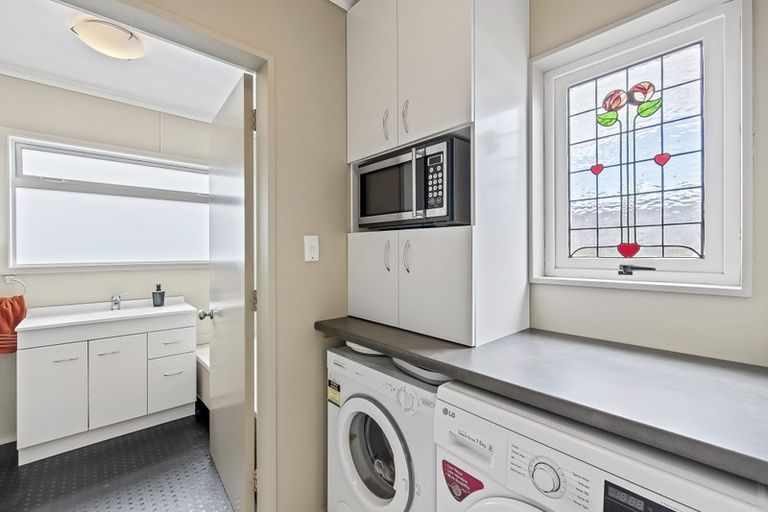 Photo of property in 58a Wharemauku Road, Raumati Beach, Paraparaumu, 5032