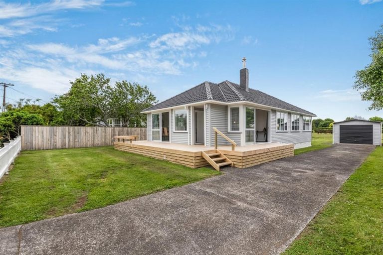 Photo of property in 18 Village Way, Ardmore, Papakura, 2582