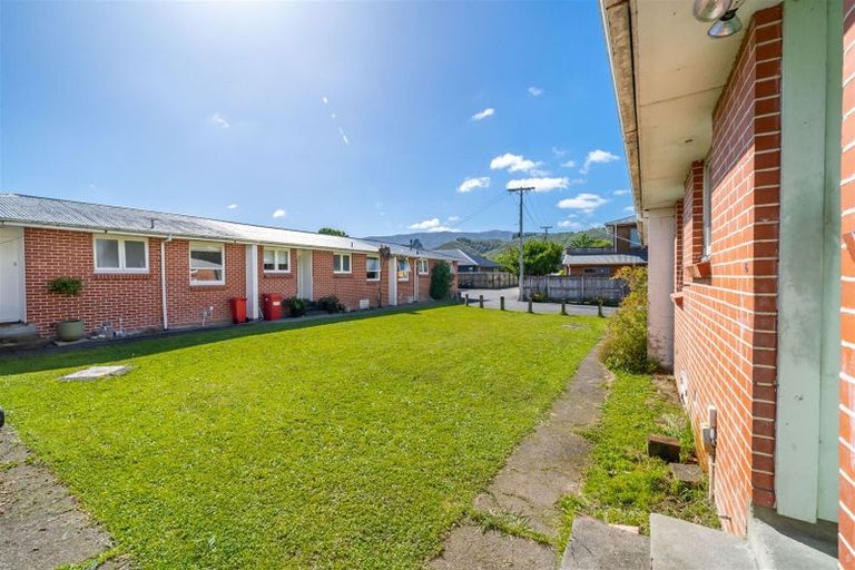 Photo of property in 1033f Fergusson Drive, Clouston Park, Upper Hutt, 5018