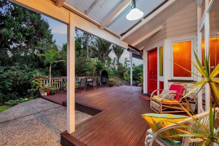 Photo of property in 431 Titirangi Road, Titirangi, Auckland, 0604