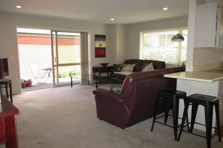 Photo of property in 2/17 Hansons Lane, Upper Riccarton, Christchurch, 8041