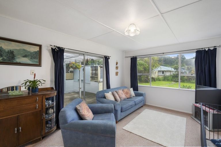 Photo of property in 38 Paritutu Road, Spotswood, New Plymouth, 4310