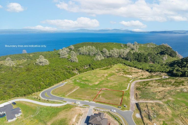 Photo of property in 2 Glendas Way, Acacia Bay, 3385