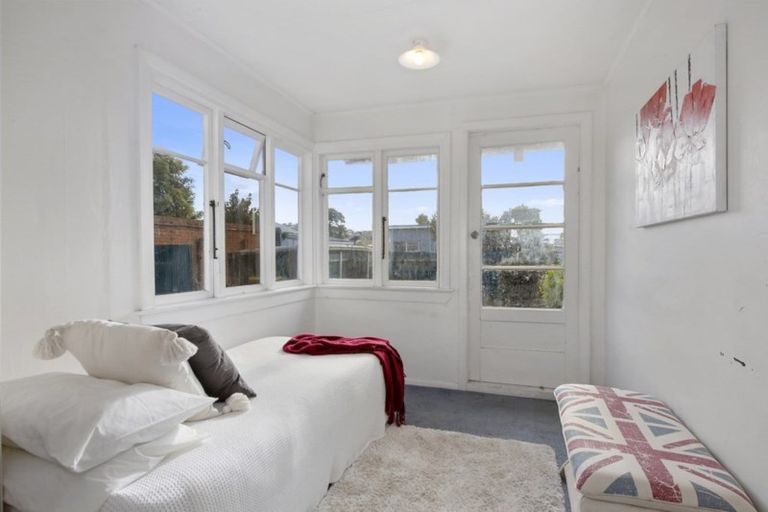 Photo of property in 43 Surrey Street, Caversham, Dunedin, 9012