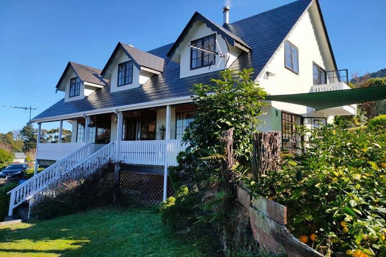 Photo of property in 28 Russell Crescent, Western Heights, Rotorua, 3015