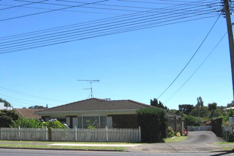 Photo of property in 1/73 Shakespeare Road, Milford, Auckland, 0620