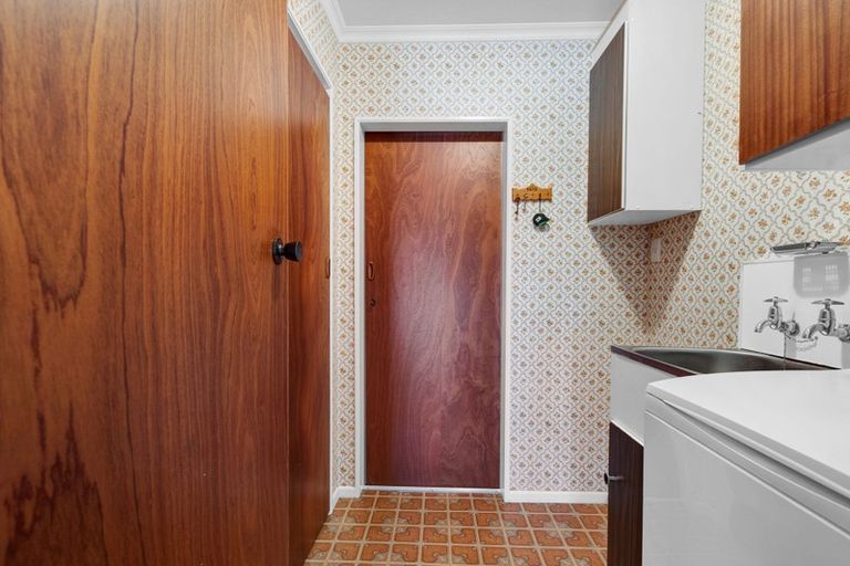 Photo of property in 98c Govett Avenue, Frankleigh Park, New Plymouth, 4310