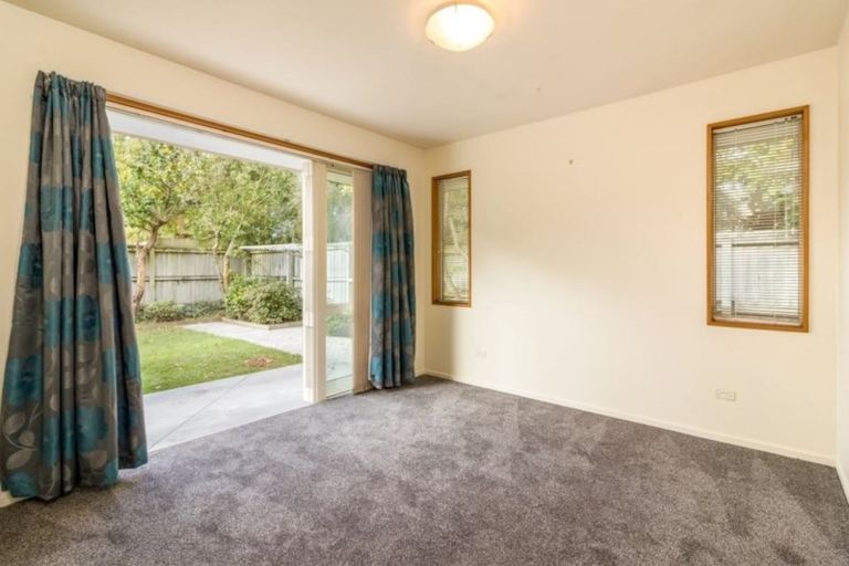 Photo of property in 20 Amoka Crescent, Parklands, Christchurch, 8083