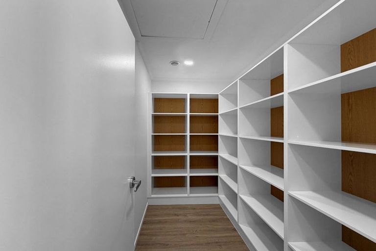 Photo of property in 65 Redcastle Drive, East Tamaki, Auckland, 2013