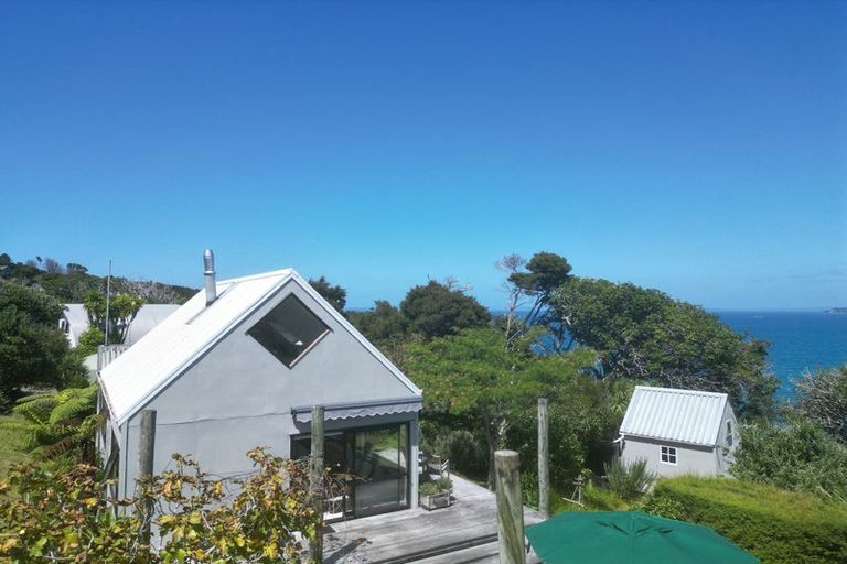 Photo of property in 3 Hall Head Road, Kawau Island, 0920