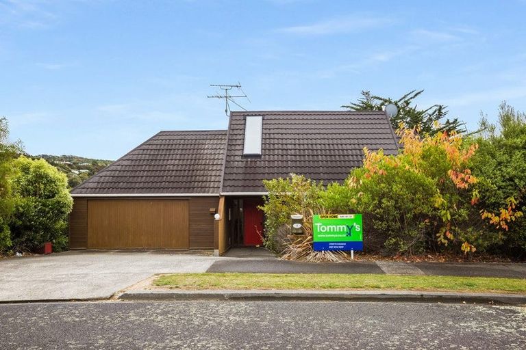 Photo of property in 4 Eclipse Lane, Whitby, Porirua, 5024