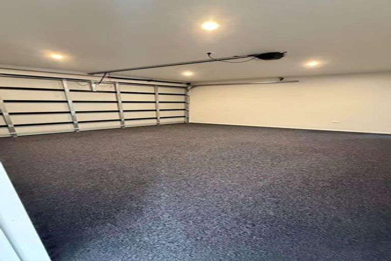 Photo of property in 47c Bruce Mclaren Road, Henderson, Auckland, 0612