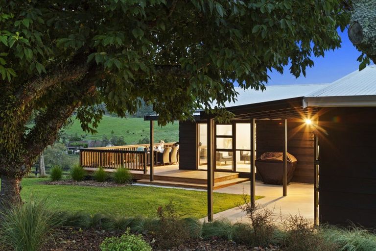 Photo of property in 414 Paparata Road, Bombay, 2675