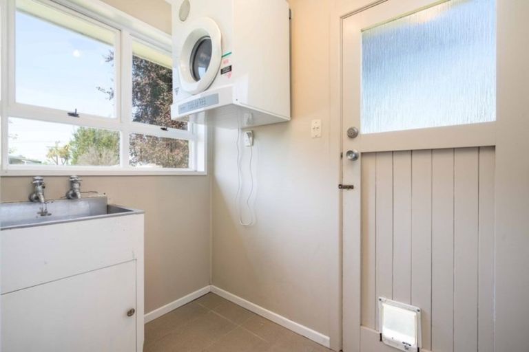 Photo of property in 100 Martin Road, Fairfield, Dunedin, 9018