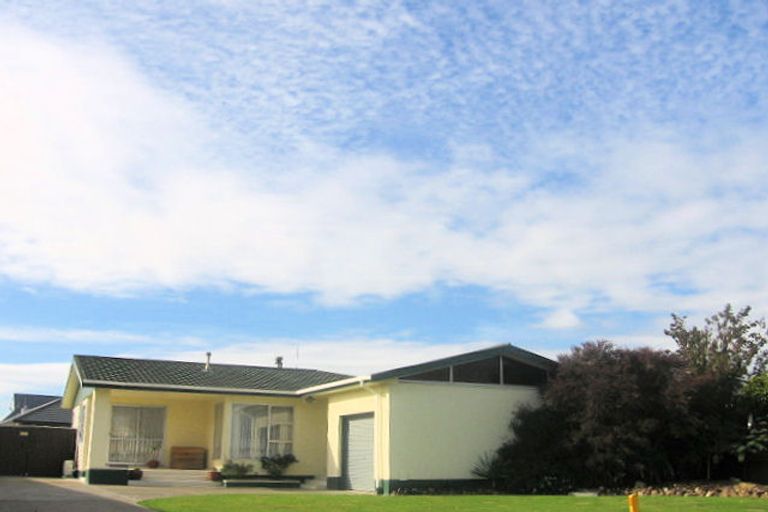 Photo of property in 21 Chippendale Crescent, Highbury, Palmerston North, 4412