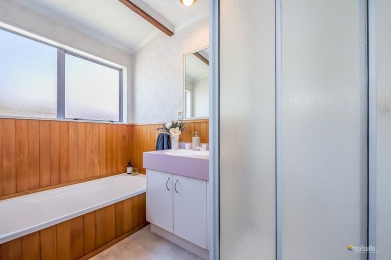 Photo of property in 90a Epuni Street, Epuni, Lower Hutt, 5011