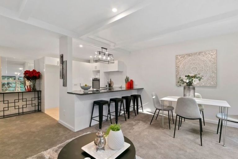 Photo of property in 2/63 Cheviot Road, Lowry Bay, Lower Hutt, 5013