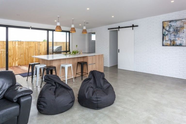 Photo of property in 31 Longreach Drive, Cooks Beach, Whitianga, 3591