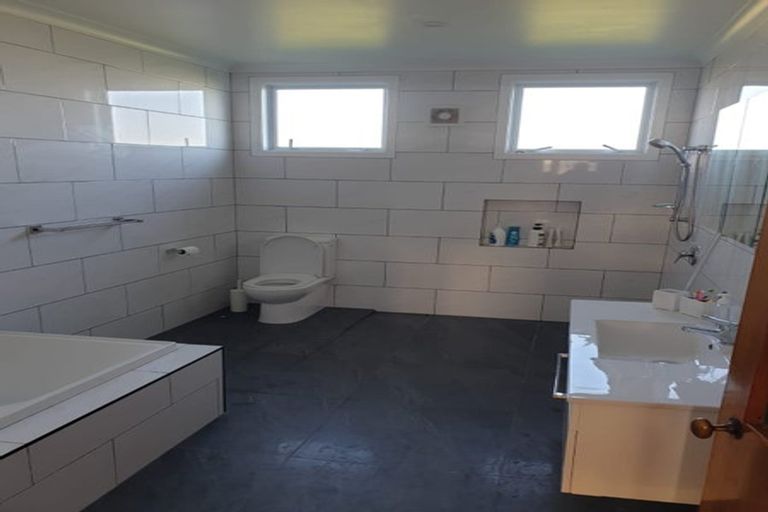 Photo of property in 5 Bolton Street, Orepuki, Riverton, 9881