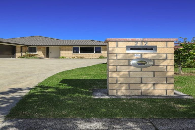 Photo of property in 22 Merrimana Drive, Thames, 3500